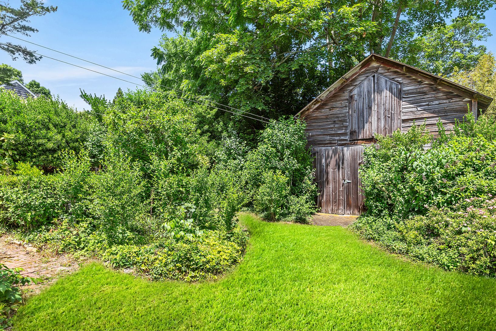  Barn