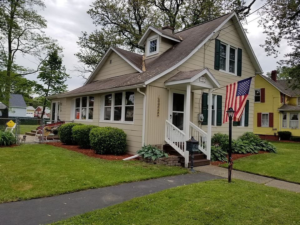 1st image of 319 Grant St