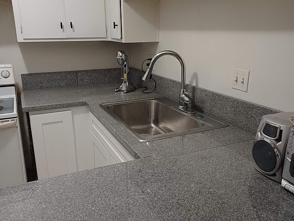 2nd image of 2784 Conejo Dr #2