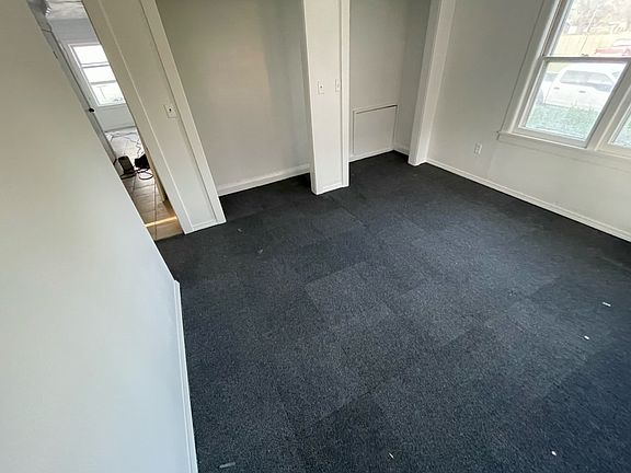 3rd image of 408 N Roosevelt Ave