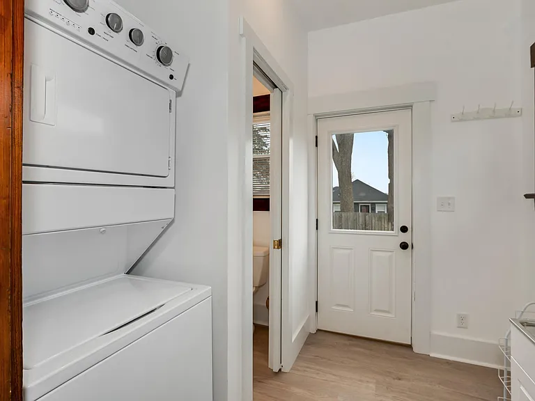 23 E Water St — Photo 12