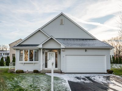 17 Mulberry Court, Newington, CT, 06111