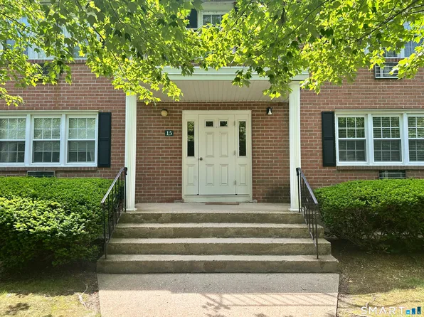 5 Grandview Dr, Farmington, CT