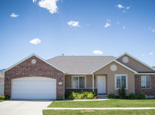 8472 S Oak Farms Dr, West Jordan, UT 84081