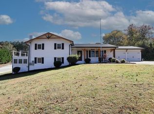 6157 Orville Dr, Flowery Branch, GA 30542