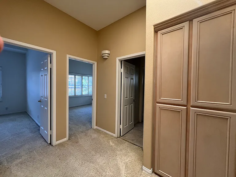 2433 Oneida St #1 — Photo 25
