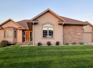 1800 Dakota St, Yankton, SD 57078