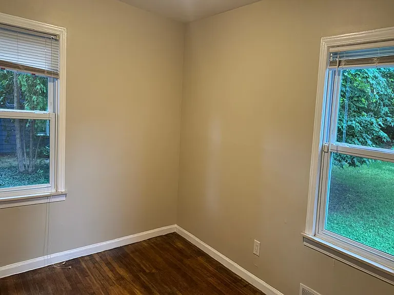 3379 Crooks Rd — Photo 9