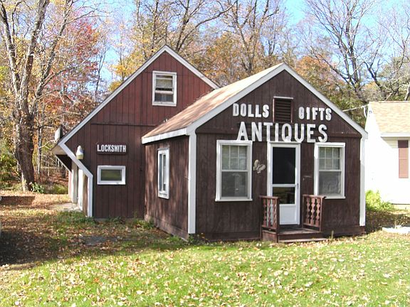 Shop 1 (Formerly "The Doll Shoppe")