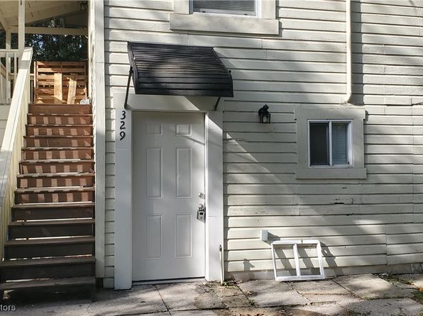 329 Rose Ave