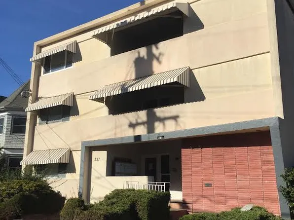 351 Hanover Ave #301, Oakland, CA 94606