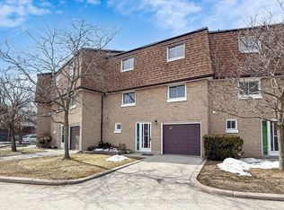671 Huntingwood Dr #35, Toronto, ON M1W1H6