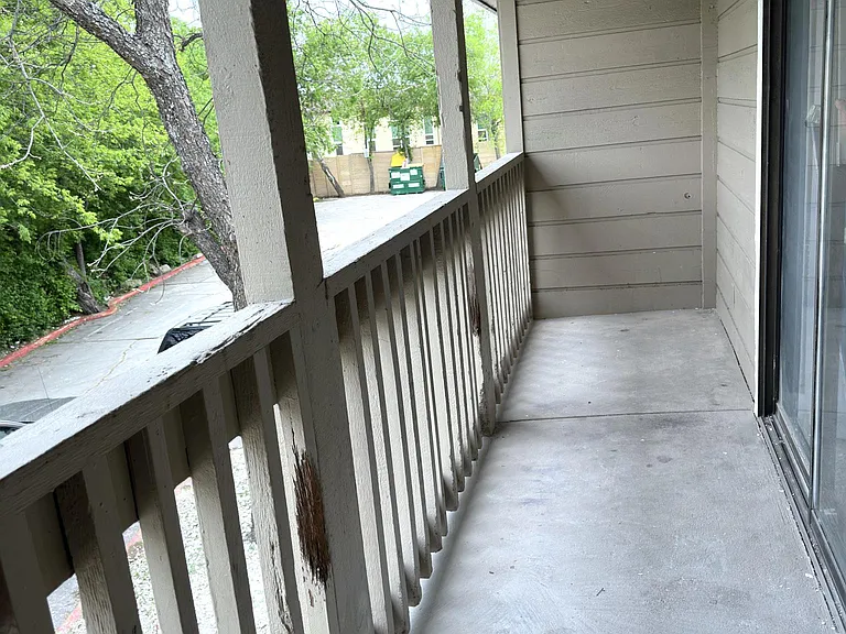 403 Hartline Dr #7 — Photo 18