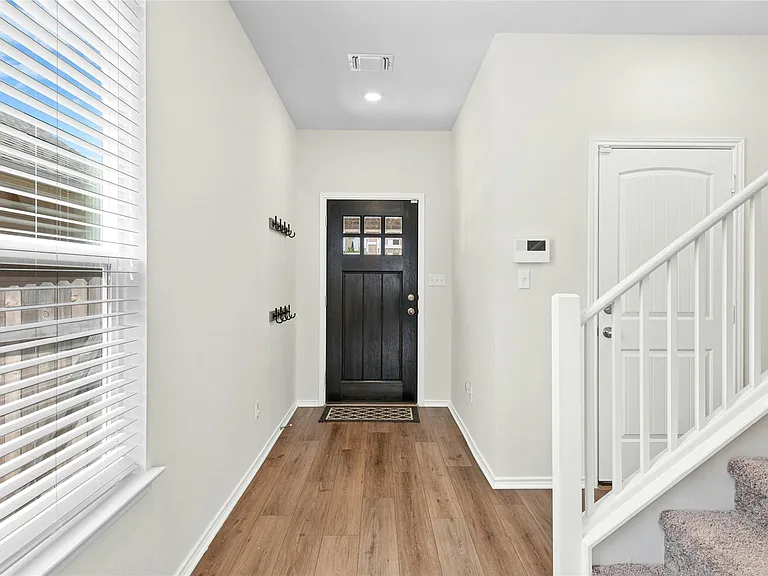 1124 Aronia Ln — Photo 13