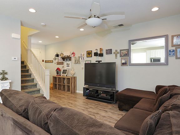3rd image of 8264 Red Rock Dr