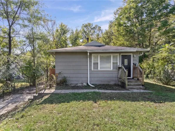 4323 Towers Rd, Kansas City, MO 64130