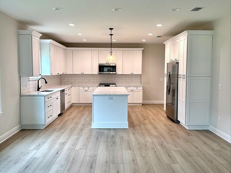 1st image of 238 Benning Dr