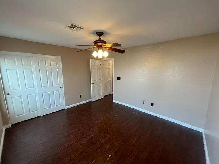 5645 Breckenridge St — Photo 36
