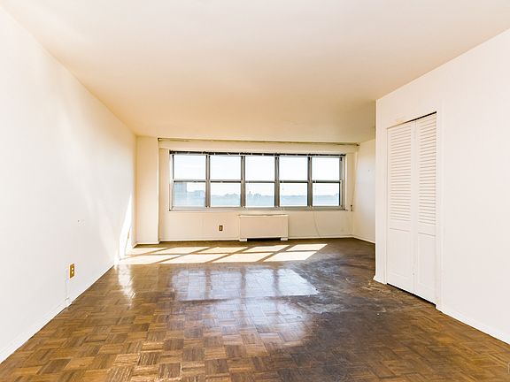 2nd image of 555 Kappock St APT 16A