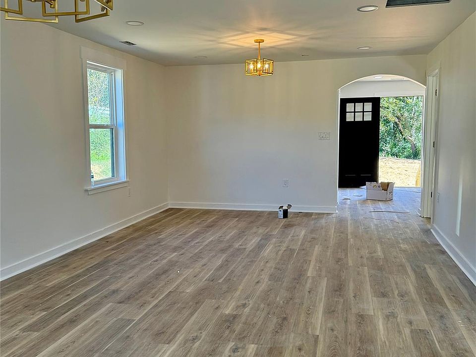 2nd image of 1908 Troutman Hill Rd