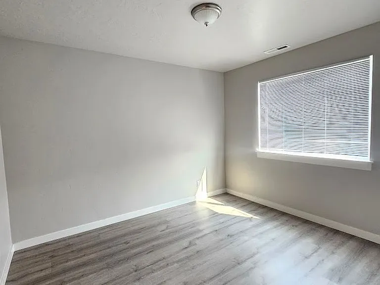 1011 Pirate Cove Dr — Photo 14