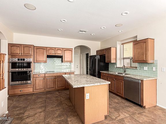 3rd image of 1231 W DANA Drive