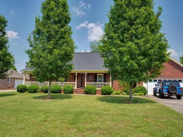 143 Forrest Ln, Meridianville, AL 35759