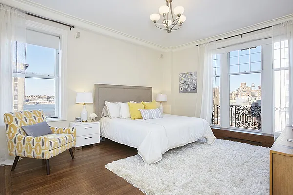 Sold by Stribling | media 20