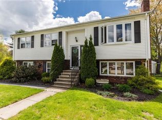 24 Deerfield Dr, Greenville, RI 02828