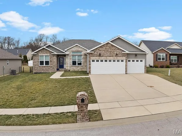 1309 Coleridge Ct, O'Fallon, IL 62269