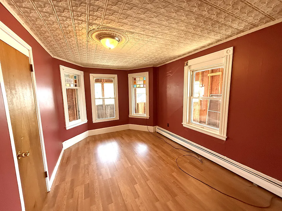 39 Carlton Ave #3A