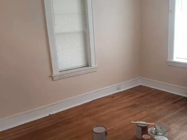 10 Circular Ave APT 1B, Bridgeport, CT 06605