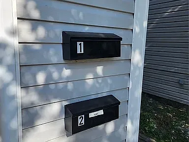 Building Photo - 1803 E Elm St #1