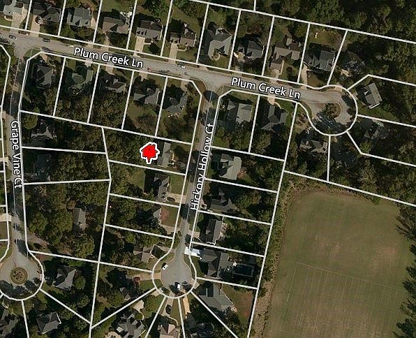 2nd image of 6 Hickory Hollow Ct