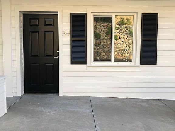 3rd image of 1117 E Gurley St #37
