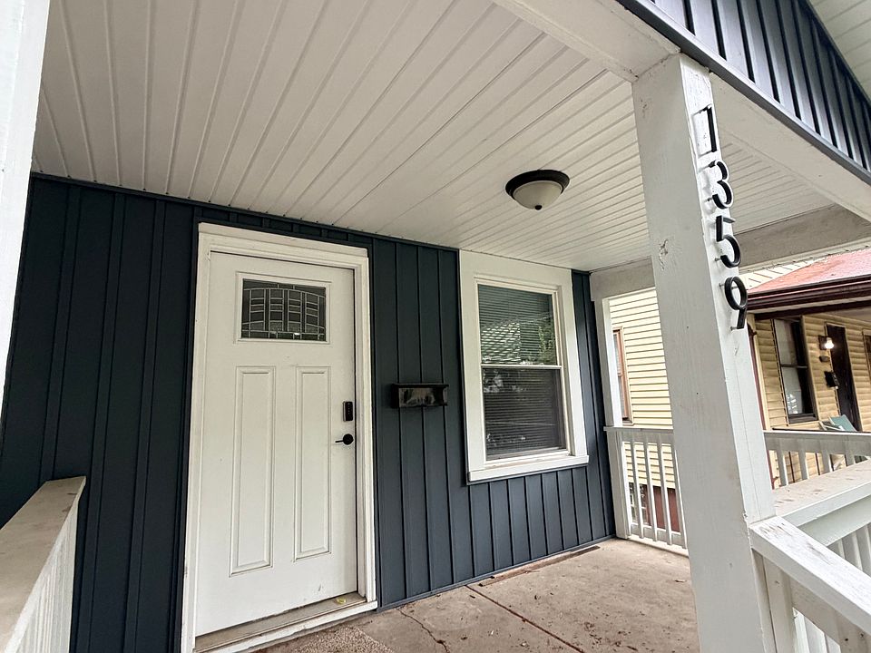 1st image of 1359 N 6th St