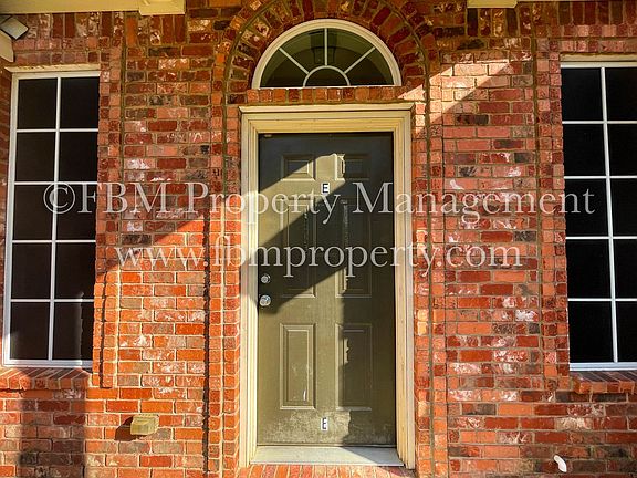 2nd image of 1203 N Clay St APT E
