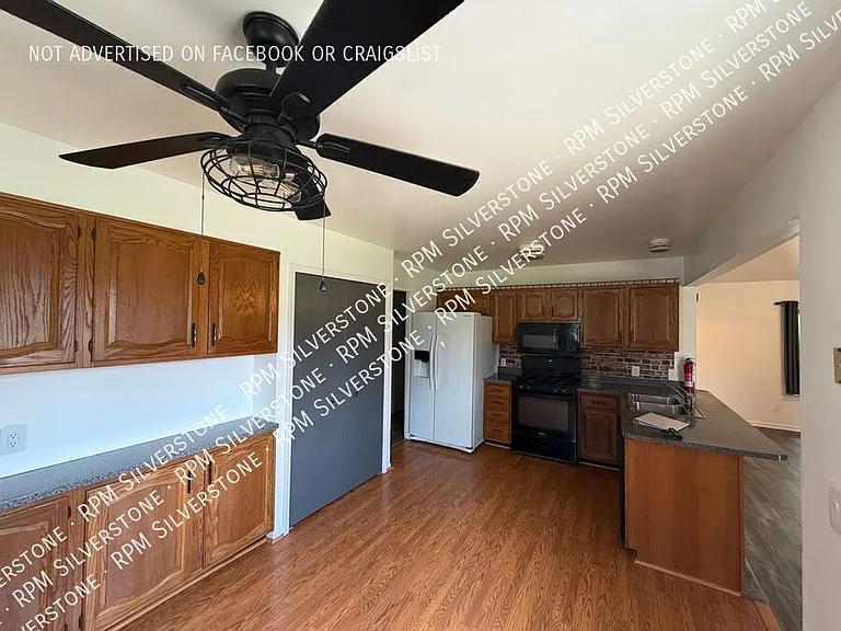 25965 Rose St — Photo 2