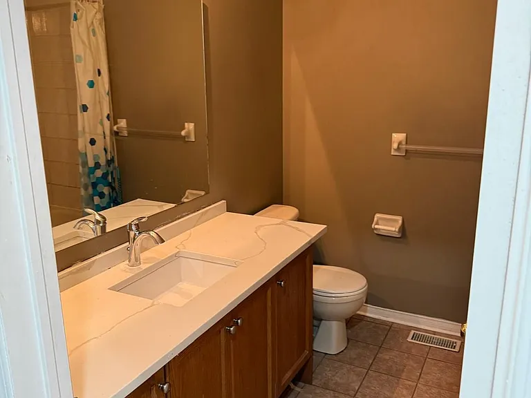 7166 Black Walnut Trl — Photo 19