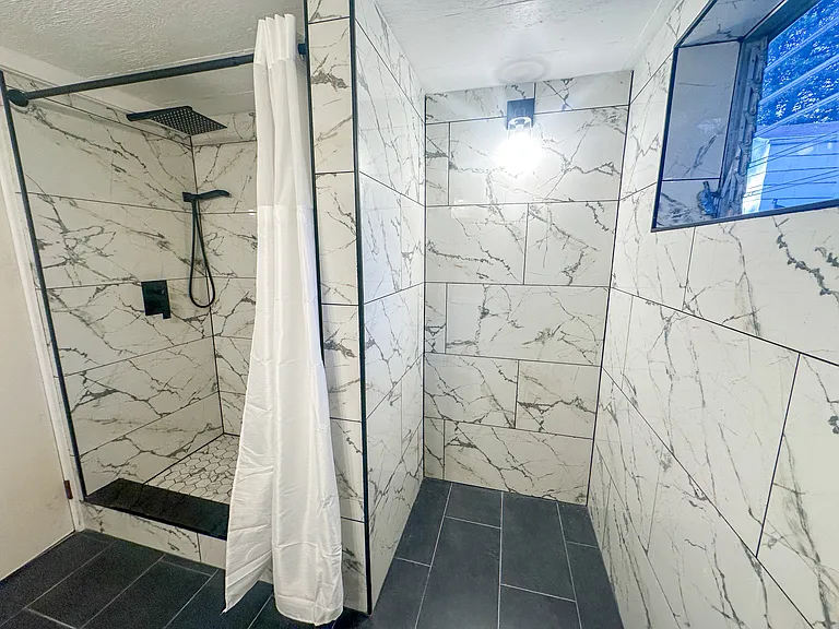 36 Roosevelt Ave — Photo 19
