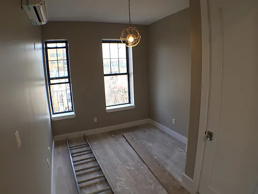 Rented by P Management | media 19