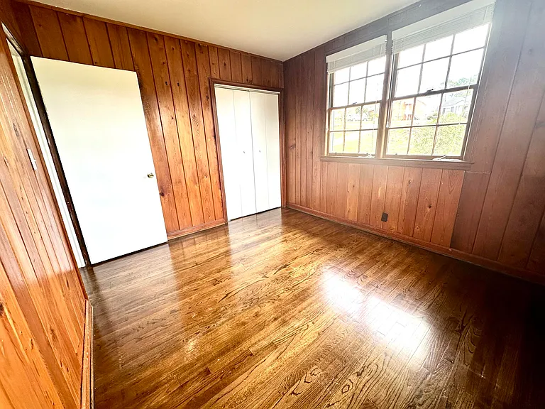 217 E Vineland Rd — Photo 18