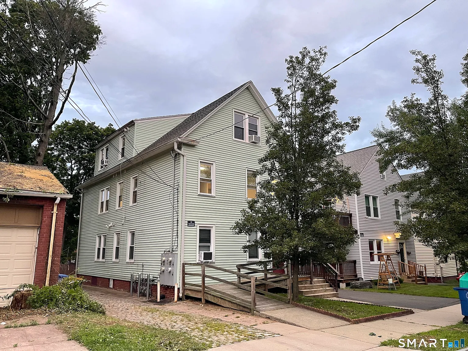 2 bed, 1.0 bath, 1080 sqft, $1,700 — Photo 2