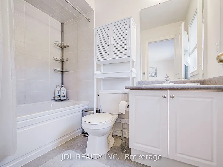1139 Cenotaph Blvd — Photo 42