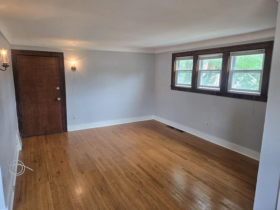 928 Maplegrove Ave, photo 20