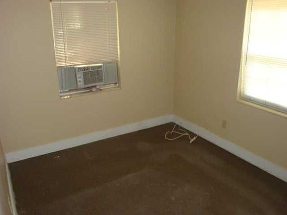 5th image of 3942 Roswell Dr