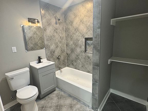 4th image of 800 Andry St #C