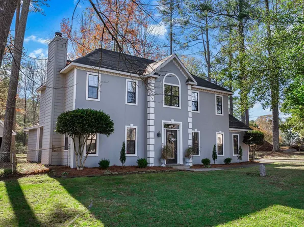 404 Nancy Dr, Albertville, AL 35951