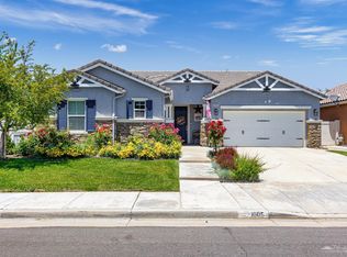 1005 Chris Ln, Tehachapi, CA 93561