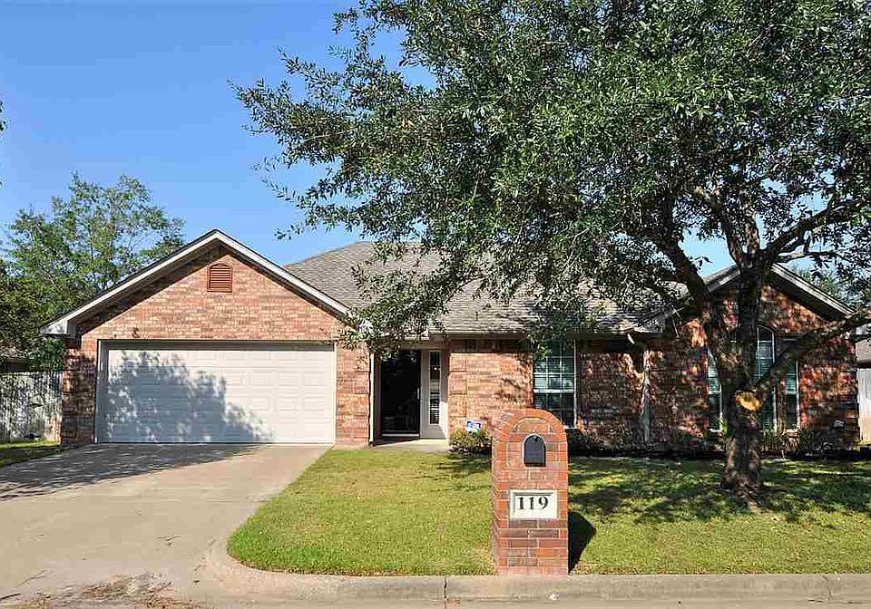 1st image of 119 Amanda Ct